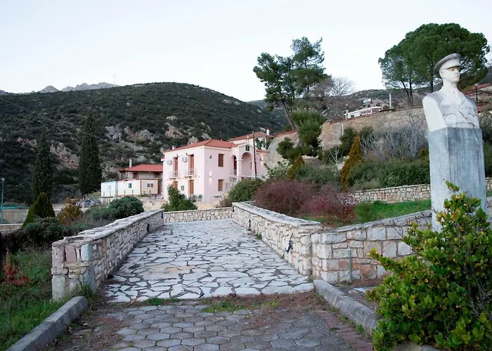 Xenon בית הארחה Achladokampos