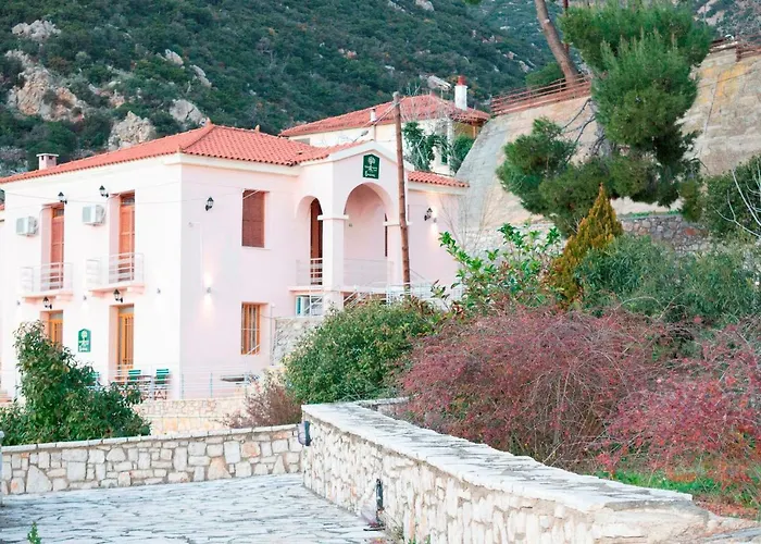 Xenon בית הארחה 3*