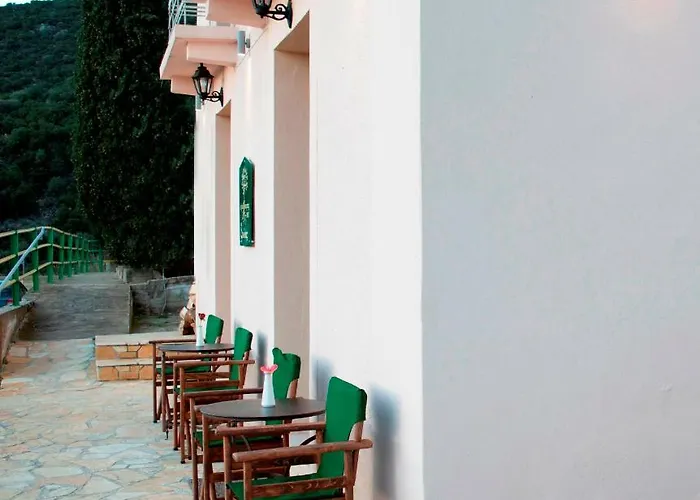 בית הארחה Xenon